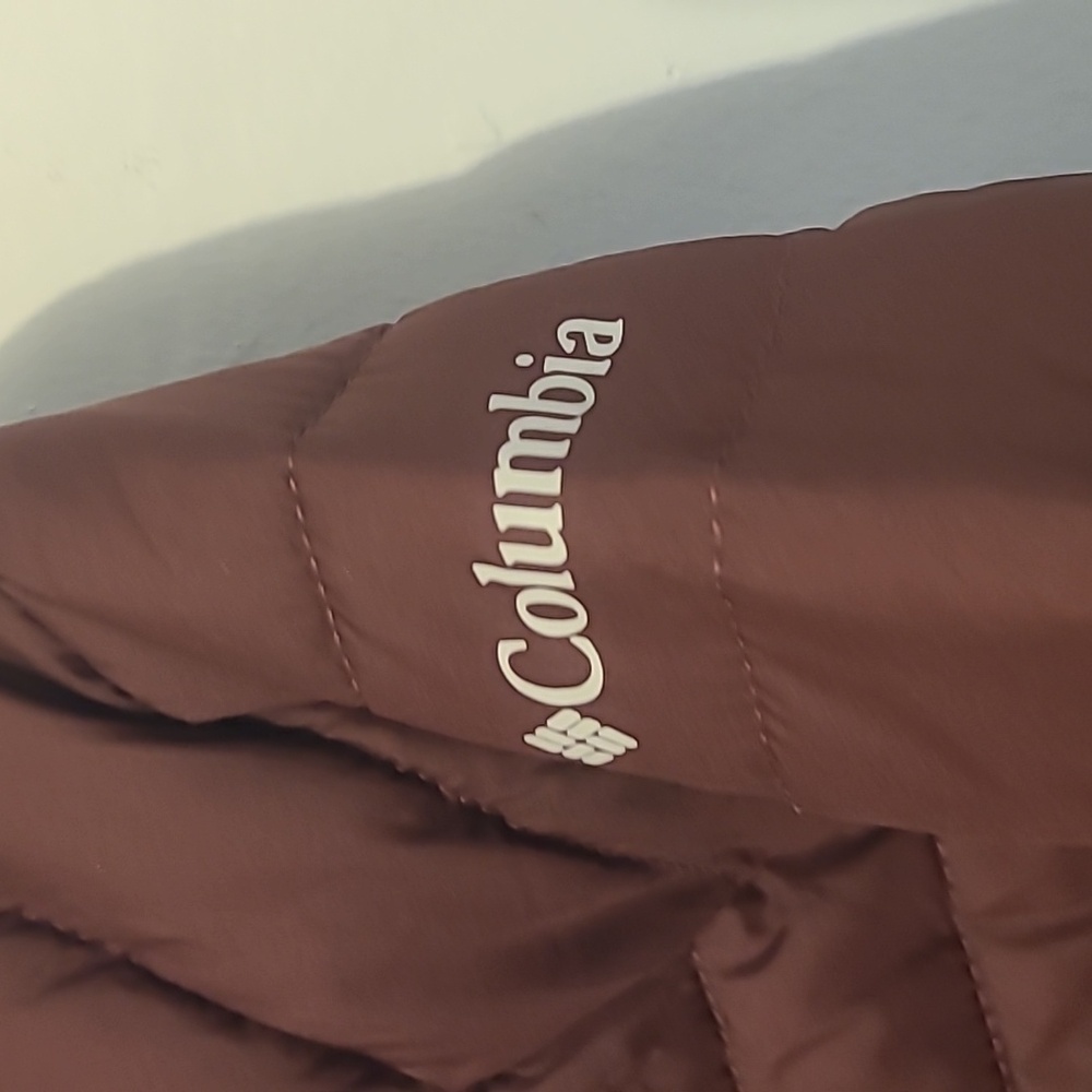 Columbia Jacket - Picture 2 of 4